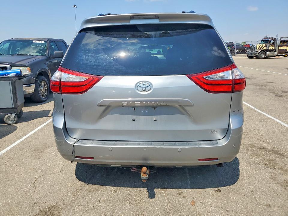 Aukcja sprzedaży 2017 Toyota Sienna, vin: 5TDYZ3DC6HS852571, numer aukcji: 53952656