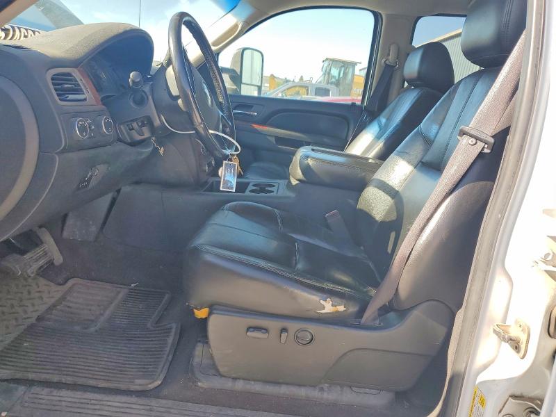 54674696 :رقم المزاد ، 1GC4K1B65AF131071 vin ، 2010 Chevrolet Silverado مزاد بيع