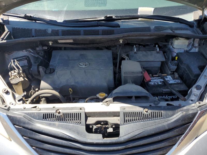 2013 Toyota Sienna მანქანა იყიდება აუქციონზე, vin: 5TDKK3DC2DS401318, აუქციონის ნომერი: 53574146