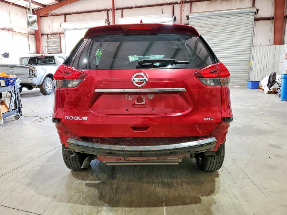 Auction sale of the 2017 Nissan Rogue, vin: JN8AT2MV9HW000170, lot number: 52321386
