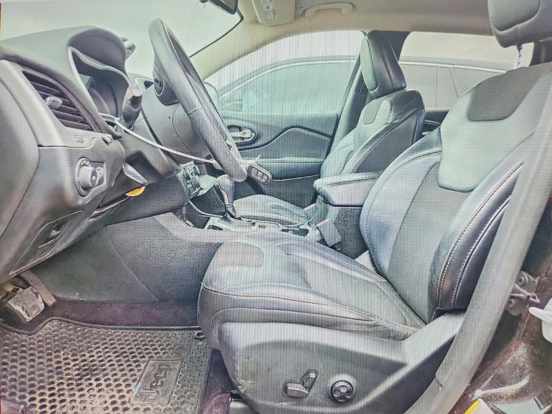 Продажа на аукционе авто 2018 Jeep Cherokee, vin: 1C4PJLLX0JD611470, номер лота: 52306826