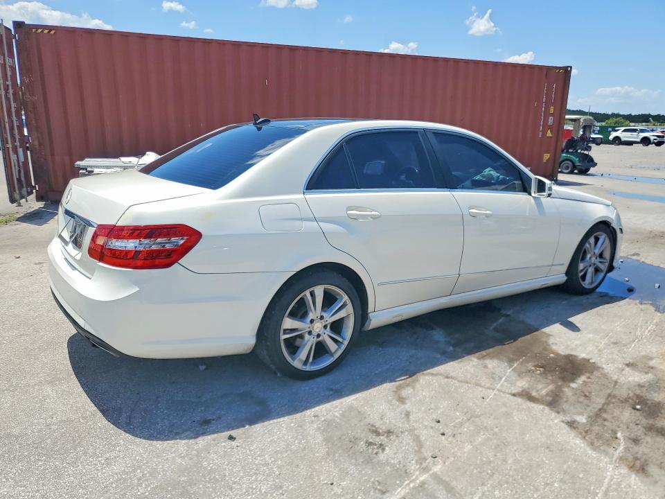 2013 Mercedes-benz E მანქანა იყიდება აუქციონზე, vin: WDDHF5KB4DA724759, აუქციონის ნომერი: 53805306