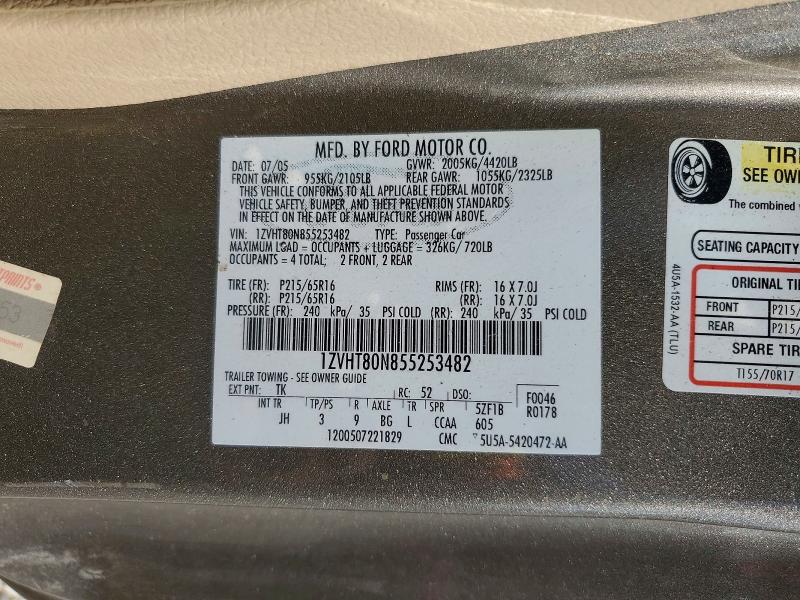 2005 Ford Mustang მანქანა იყიდება აუქციონზე, vin: 1ZVHT80N855253482, აუქციონის ნომერი: 53523496