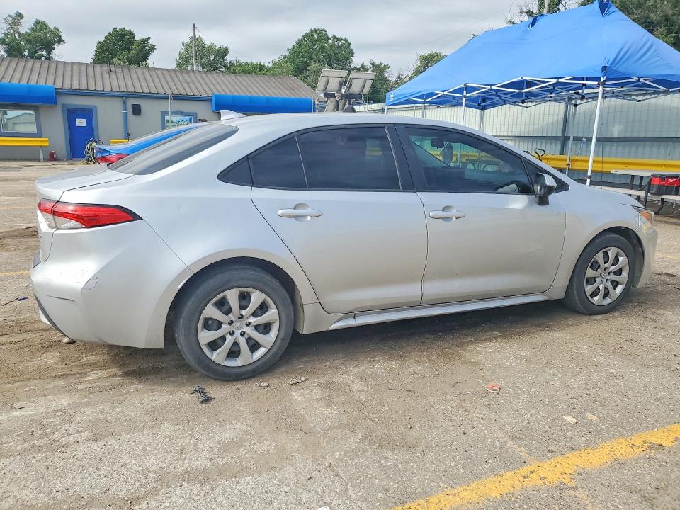 54317386 :رقم المزاد ، JTDEPMAE7NJ226105 vin ، 2022 Toyota Corolla مزاد بيع