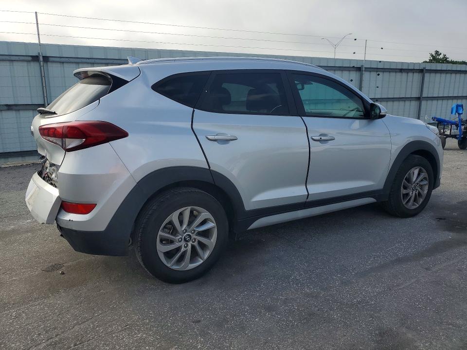 2018 Hyundai Tucson მანქანა იყიდება აუქციონზე, vin: KM8J33A41JU728883, აუქციონის ნომერი: 54386976