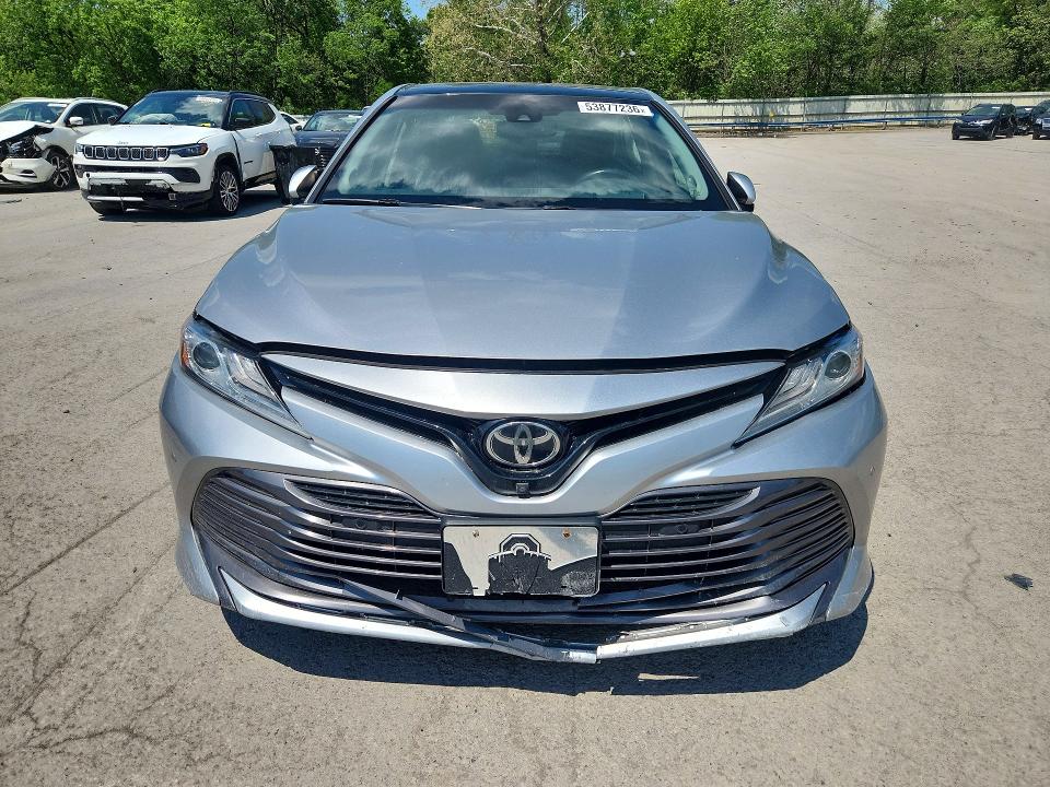 Продаж на аукціоні авто 2018 Toyota Camry, vin: 4T1B11HK3JU038099, номер лоту: 53877236