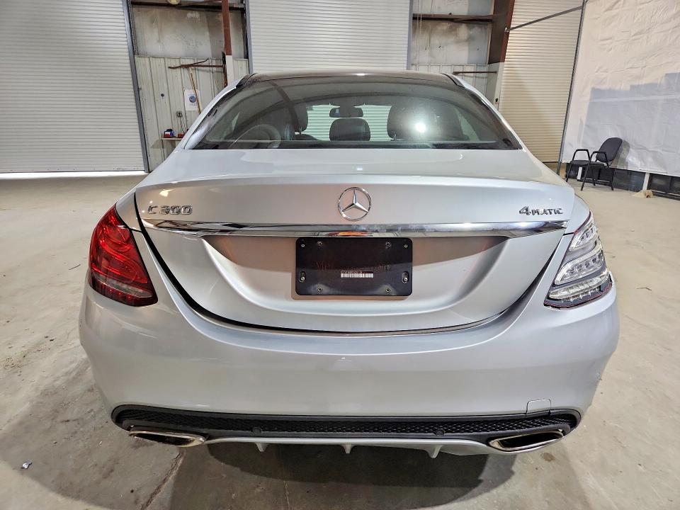50997806 :رقم المزاد ، 55SWF4KB9FU020108 vin ، 2015 Mercedes-benz C مزاد بيع