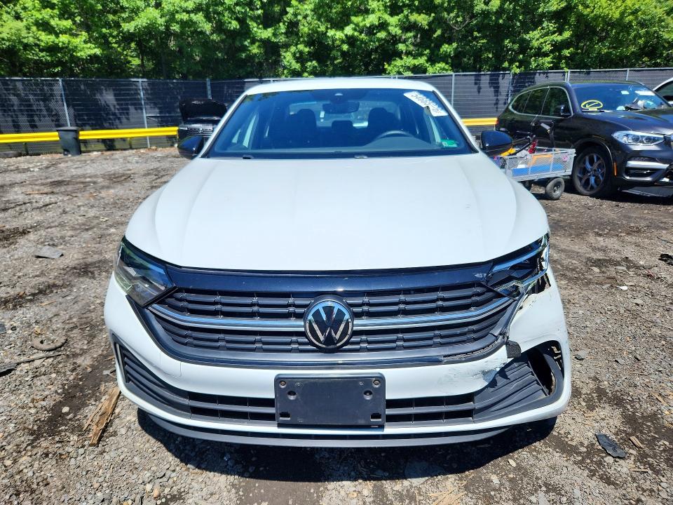 54665276 :رقم المزاد ، 3VWAM7BU2RM040993 vin ، 2024 Volkswagen Jetta مزاد بيع