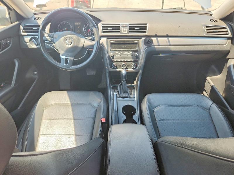 2014 Volkswagen Passat მანქანა იყიდება აუქციონზე, vin: 1VWAT7A32EC048695, აუქციონის ნომერი: 54147916