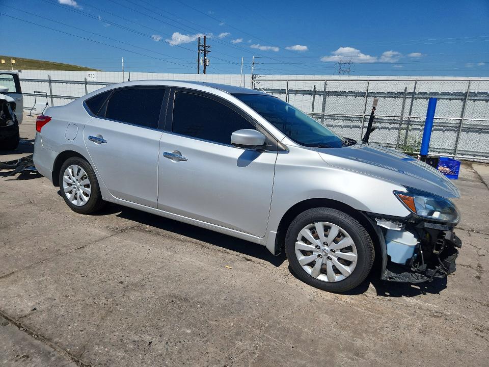53788136 :رقم المزاد ، 3N1AB7AP8HY309528 vin ، 2017 Nissan Sentra مزاد بيع