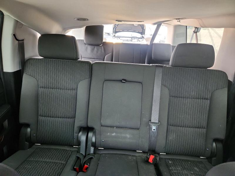 Продаж на аукціоні авто 2018 Chevrolet Suburban, vin: 1GNSCGKC7JR352352, номер лоту: 52519846
