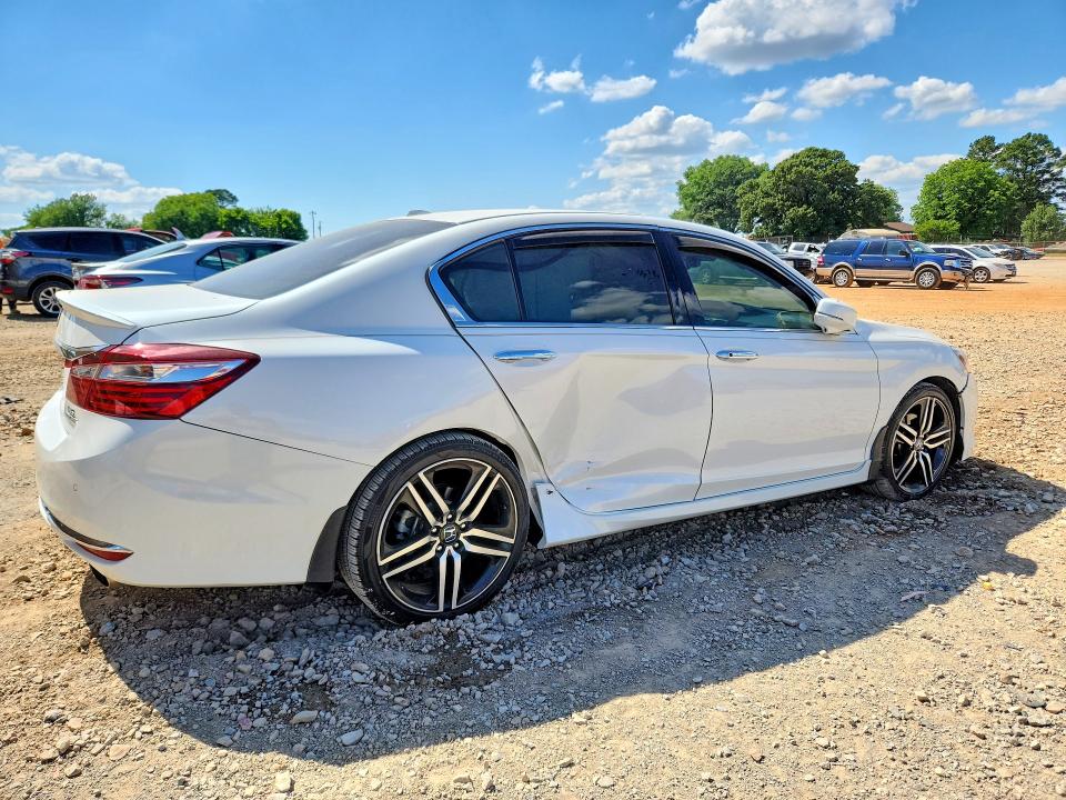 Продаж на аукціоні авто 2017 Honda Accord, vin: 1HGCR3F98HA009921, номер лоту: 53035366