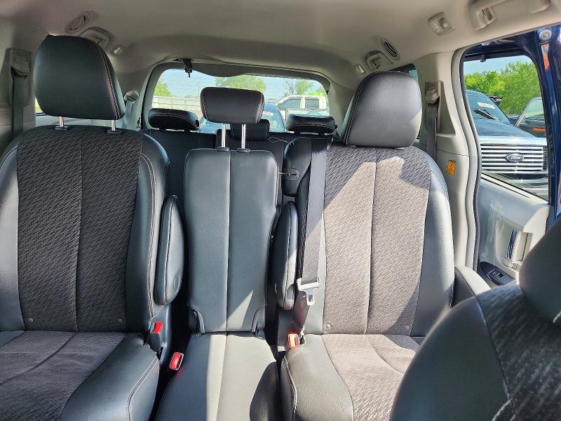 53724466 :رقم المزاد ، 5TDXK3DC9BS115338 vin ، 2011 Toyota Sienna مزاد بيع