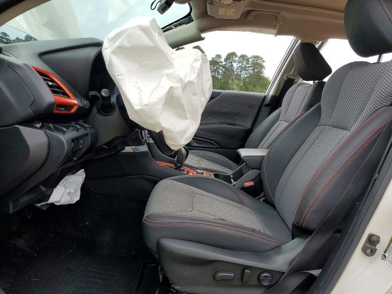 52825326 :رقم المزاد ، JF2SKALC6MH416397 vin ، 2021 Subaru Forester مزاد بيع
