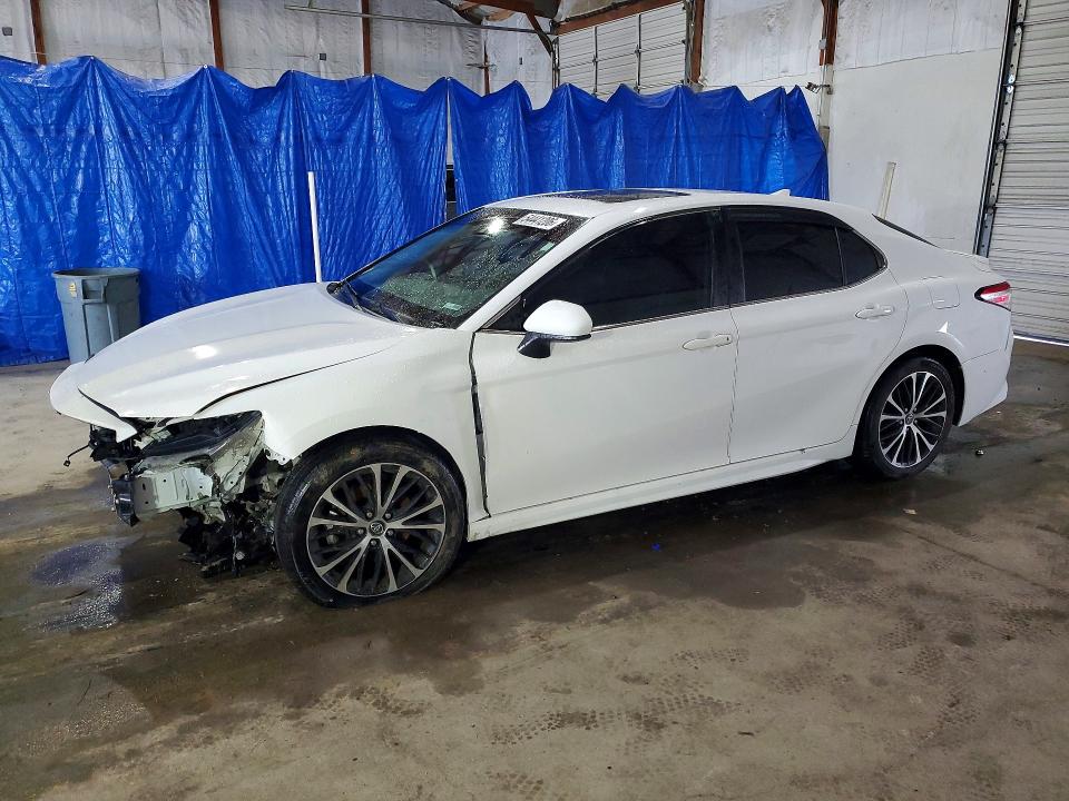 2020 Toyota Camry მანქანა იყიდება აუქციონზე, vin: 4T1G11AK6LU906714, აუქციონის ნომერი: 54441206