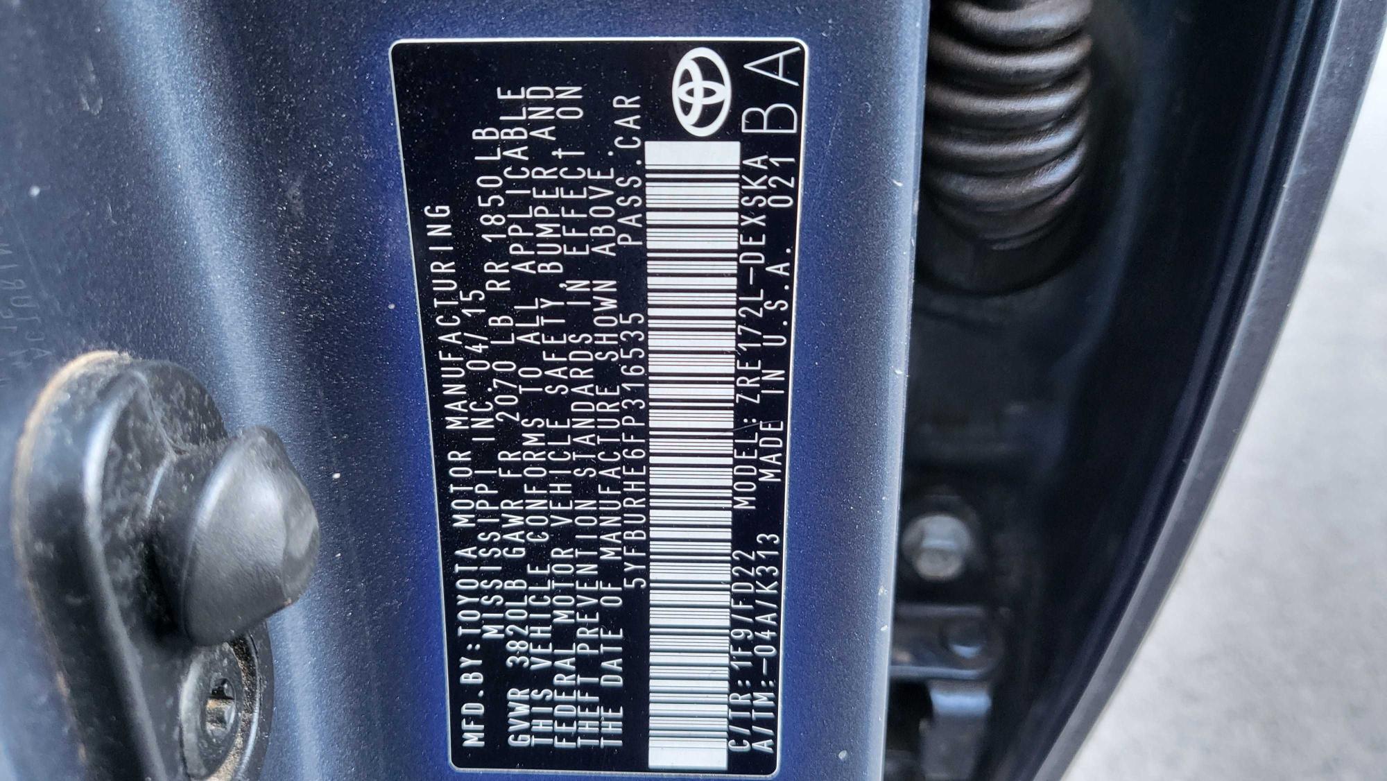 54453596 :رقم المزاد ، 5YFBURHE6FP316535 vin ، 2015 Toyota Corolla مزاد بيع