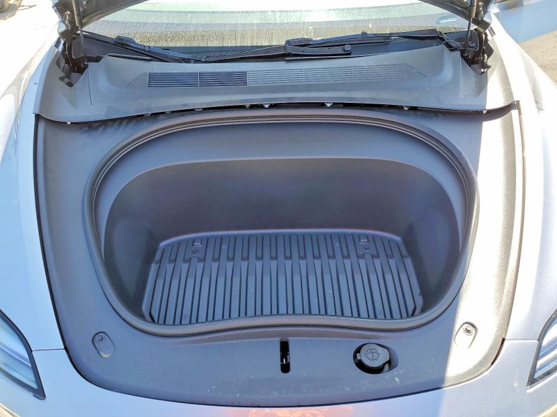 52238596 :رقم المزاد ، 5YJ3E1EAXSF059700 vin ، 2025 Tesla Model 3 مزاد بيع