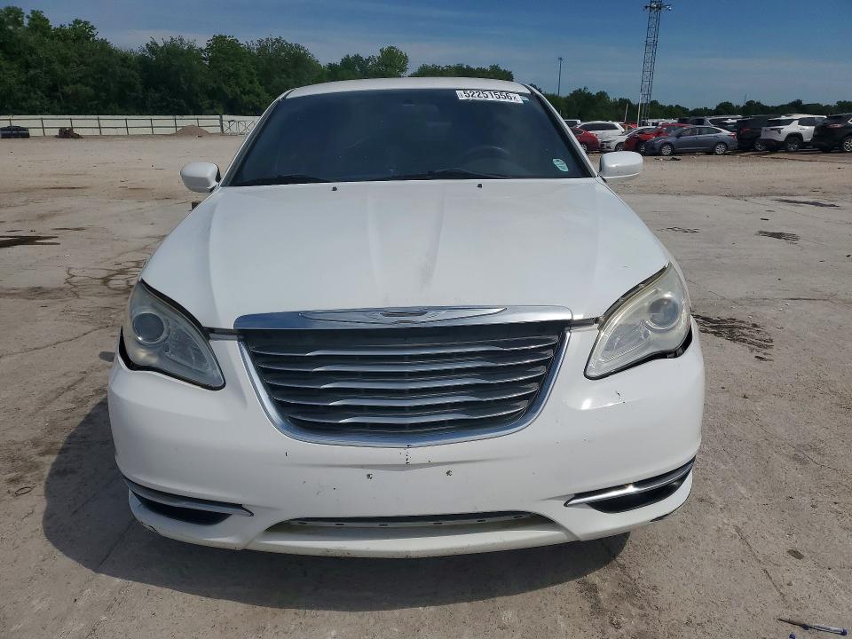 52251556 :رقم المزاد ، 1C3CCBAB7CN167306 vin ، 2012 Chrysler 200 مزاد بيع