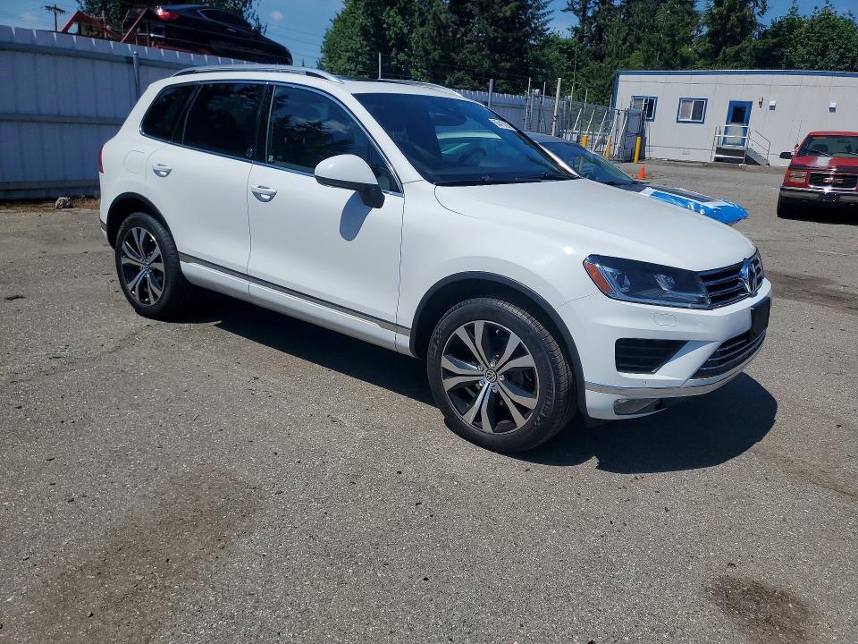 Продаж на аукціоні авто 2017 Volkswagen Touareg, vin: WVGRF7BP8HD003284, номер лоту: 55415286