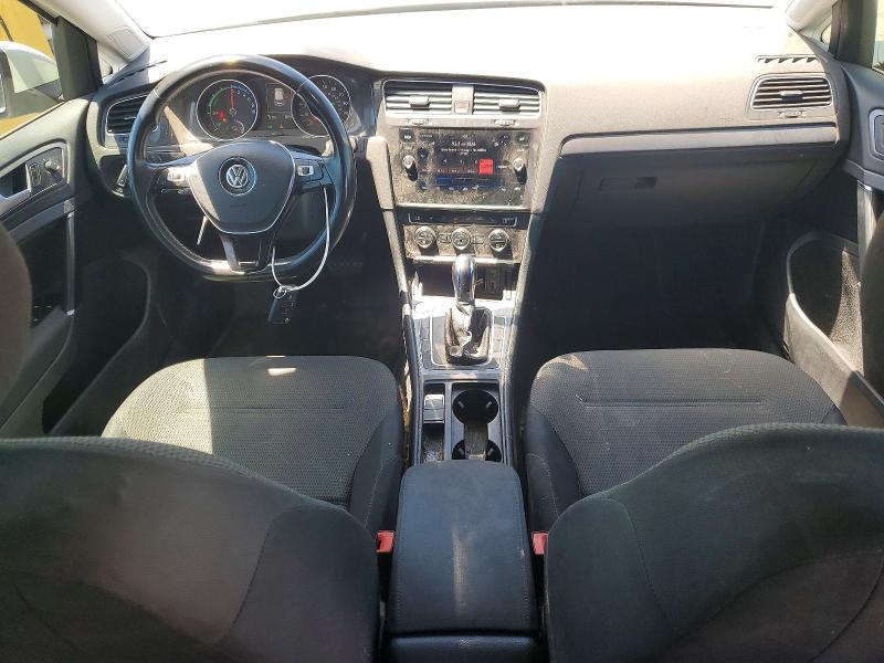 53119056 :رقم المزاد ، WVWKR7AU8HW950561 vin ، 2017 Volkswagen E-golf مزاد بيع