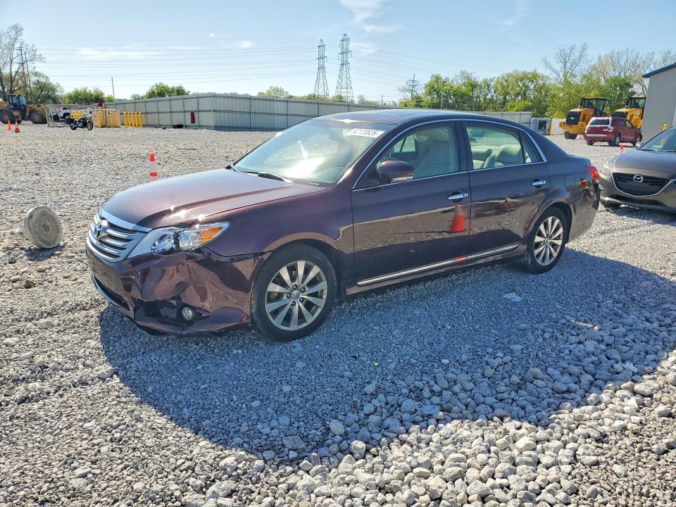 52120826 :رقم المزاد ، 4T1BK3DB7BU433032 vin ، 2011 Toyota Avalon مزاد بيع