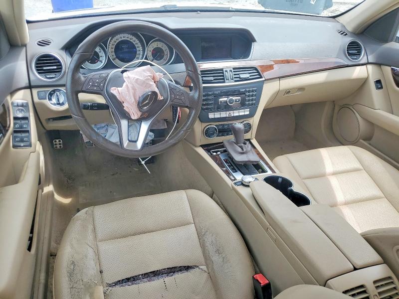 54808196 :رقم المزاد ، WDDGF4HB5DR297106 vin ، 2013 Mercedes-benz C مزاد بيع