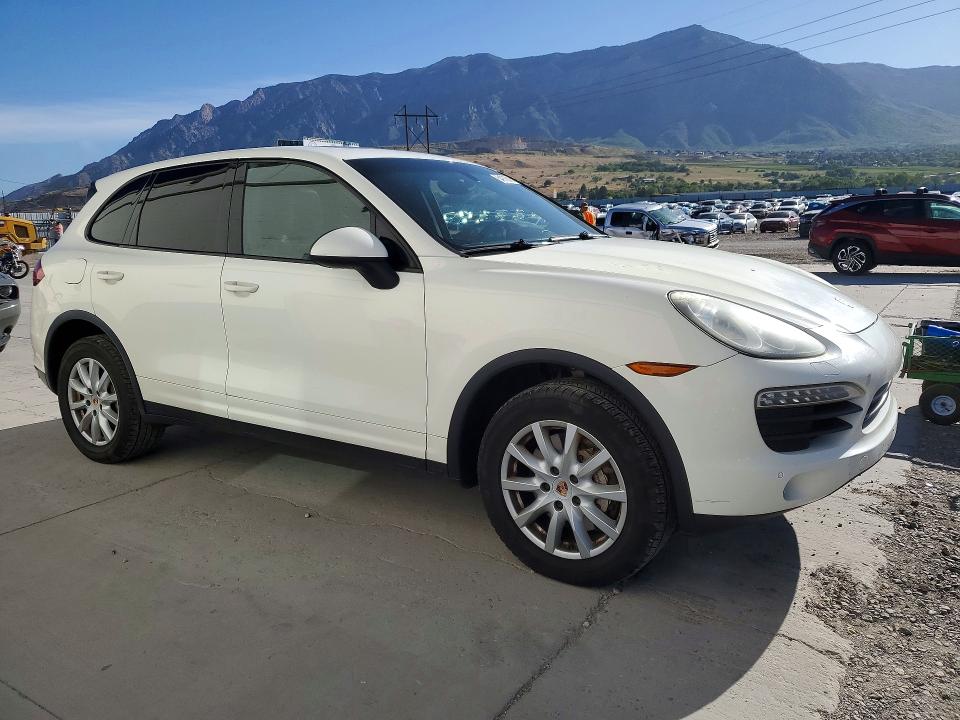 2011 Porsche Cayenne მანქანა იყიდება აუქციონზე, vin: WP1AB2A26BLA53375, აუქციონის ნომერი: 54975816