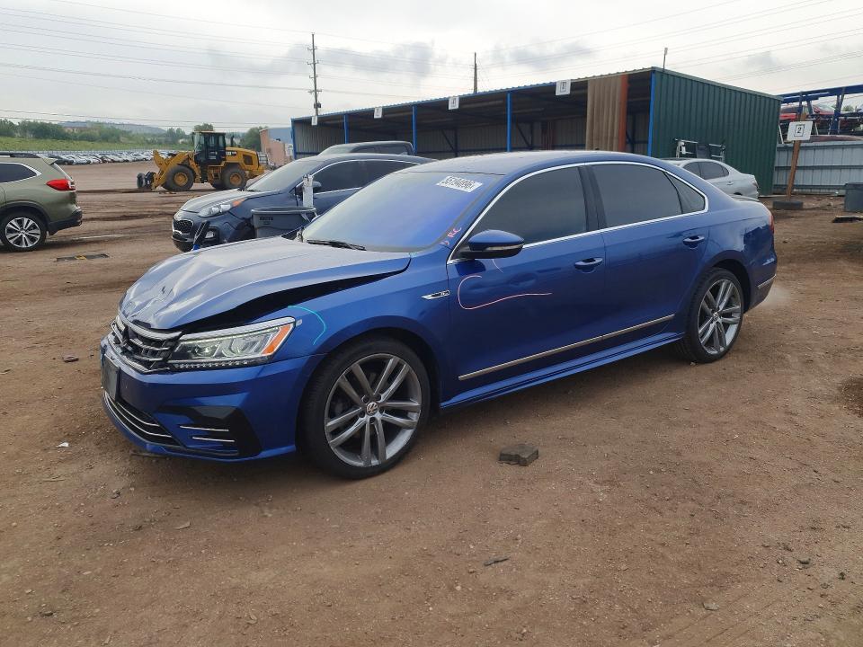 55194896 :رقم المزاد ، 1VWDT7A38HC073022 vin ، 2017 Volkswagen Passat مزاد بيع
