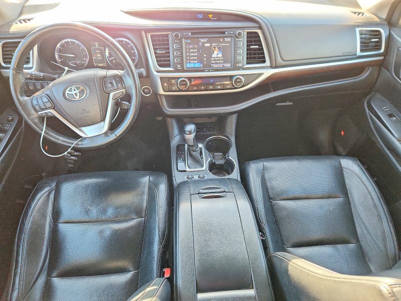 52506646 :رقم المزاد ، 5TDDKRFHXFS098991 vin ، 2015 Toyota Highlander مزاد بيع