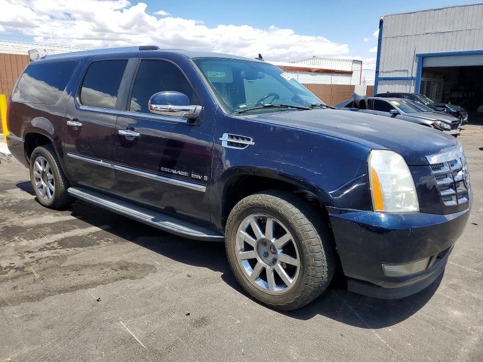 2007 Cadillac Escalade მანქანა იყიდება აუქციონზე, vin: 1GYFK668X7R298383, აუქციონის ნომერი: 55538356