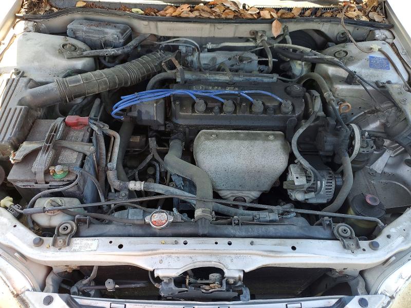 1999 Honda Accord მანქანა იყიდება აუქციონზე, vin: 1HGCG6651XA136769, აუქციონის ნომერი: 53846066