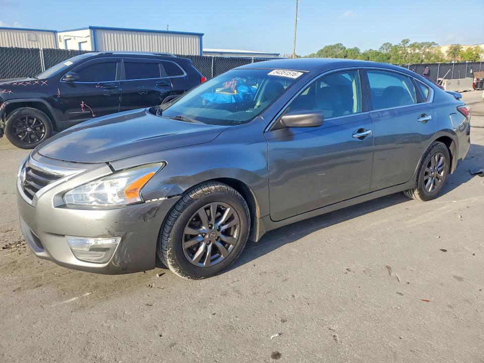 2015 Nissan Altima მანქანა იყიდება აუქციონზე, vin: 1N4AL3AP3FC456385, აუქციონის ნომერი: 54351516