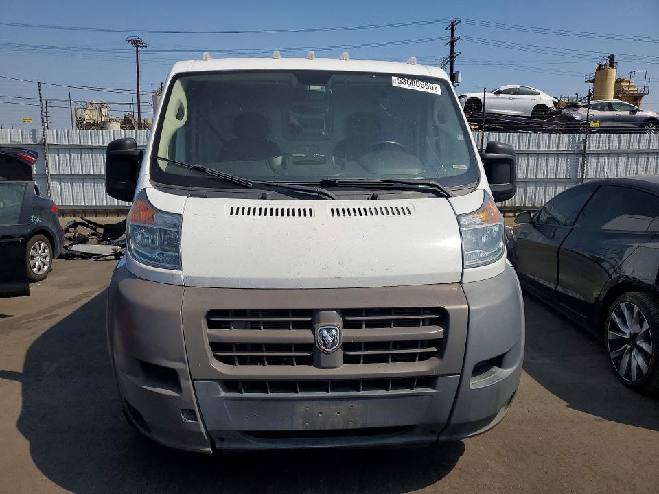 53600666 :رقم المزاد ، 3C6TRVNG3JE100244 vin ، 2018 Ram Promaster 1500 مزاد بيع