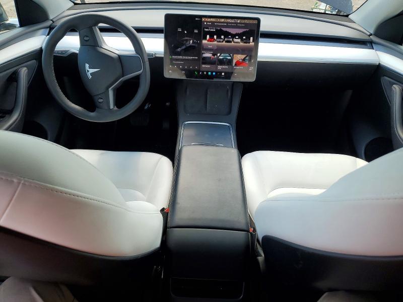 2025 Tesla Model Y მანქანა იყიდება აუქციონზე, vin: 7SAYGDED0SF319813, აუქციონის ნომერი: 54106686