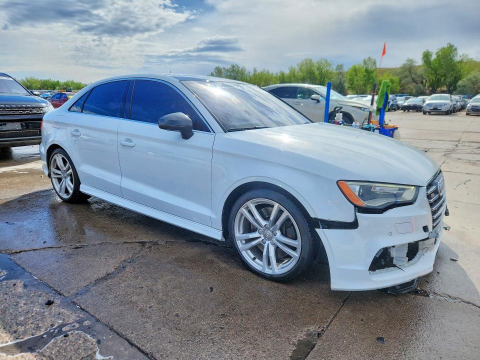 Продаж на аукціоні авто 2015 Audi S3, vin: WAUBFGFF2F1080252, номер лоту: 54127716