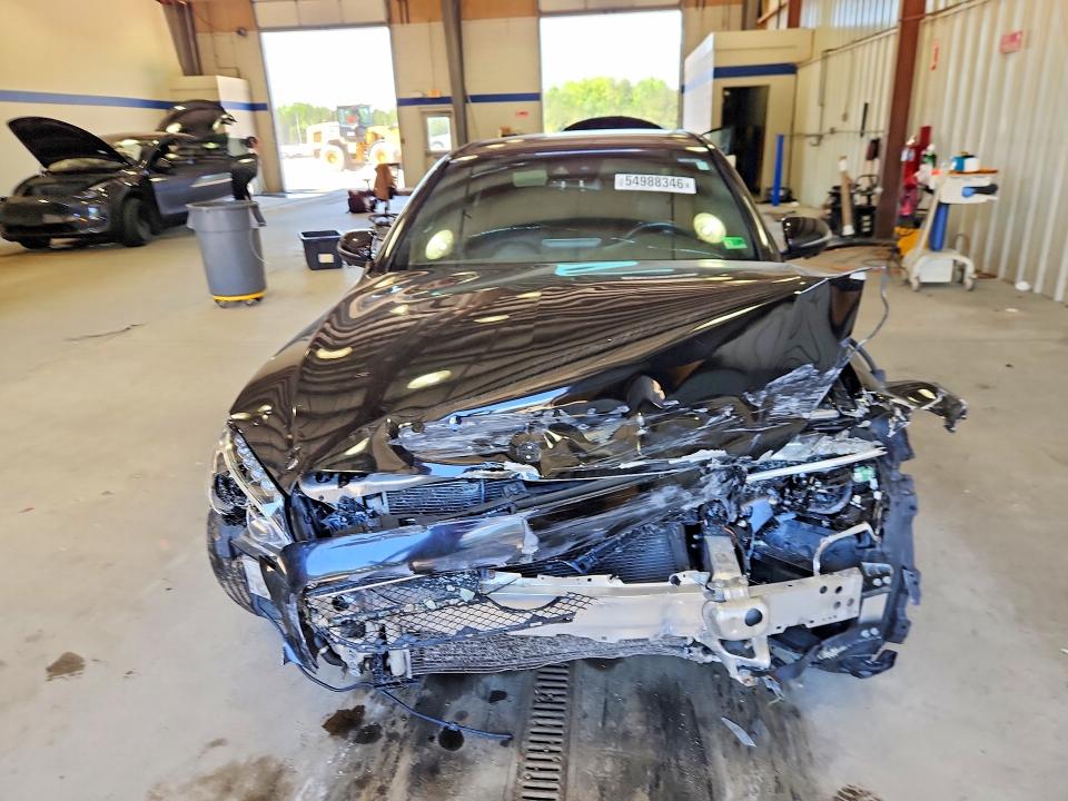 54988346 :رقم المزاد ، 55SWF4KB1JU259368 vin ، 2018 Mercedes-benz C مزاد بيع