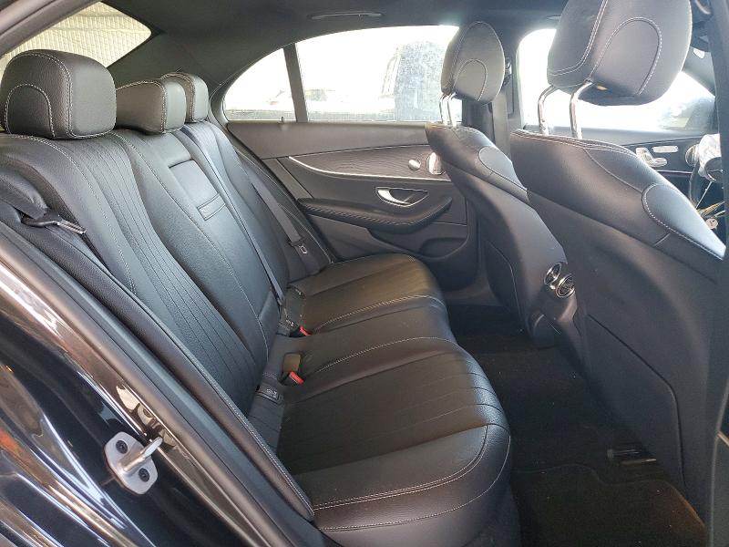 55610236 :رقم المزاد ، W1KZF8DB1NB022011 vin ، 2022 Mercedes-benz E مزاد بيع
