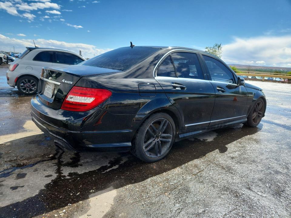 Продажа на аукционе авто 2013 Mercedes-benz C, vin: WDDGF8AB5DR259330, номер лота: 52379516