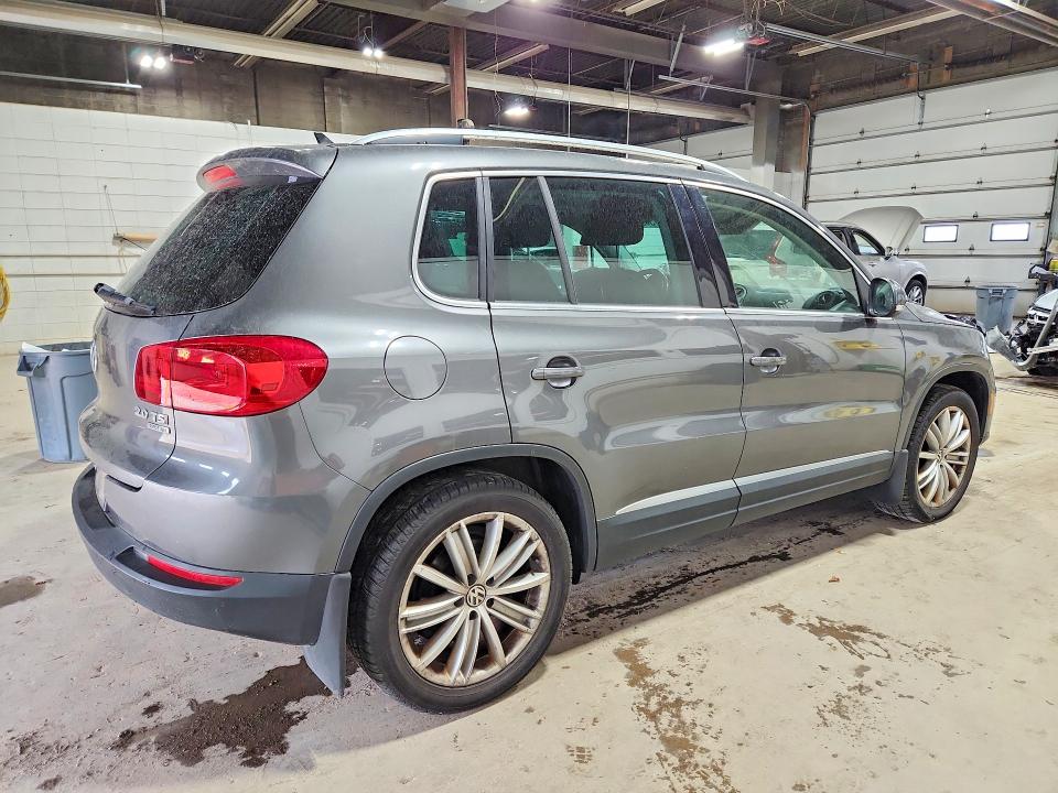 2015 Volkswagen Tiguan მანქანა იყიდება აუქციონზე, vin: WVGBV7AX1FW502497, აუქციონის ნომერი: 54860956