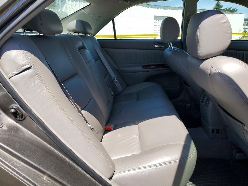 52457716 :رقم المزاد ، 4T1BF30K54U583069 vin ، 2004 Toyota Camry مزاد بيع