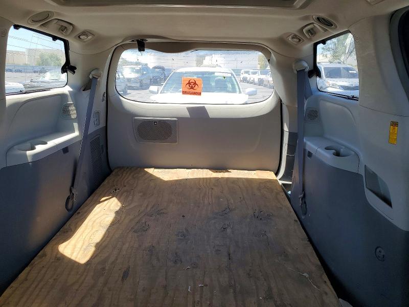 53436606 :رقم المزاد ، 5TDDK3DCXES082907 vin ، 2014 Toyota Sienna مزاد بيع