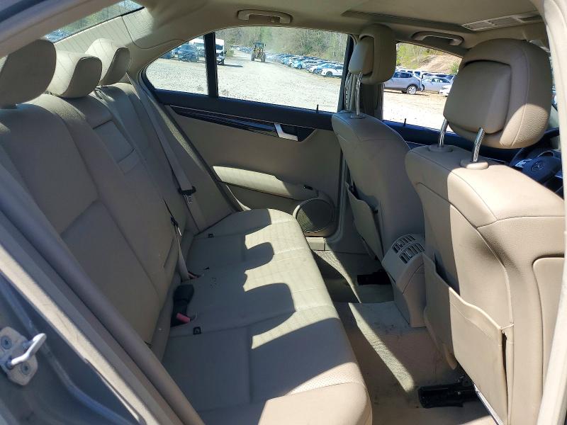 Продажа на аукционе авто 2014 Mercedes-benz C, vin: WDDGF4HB7ER305899, номер лота: 49776676