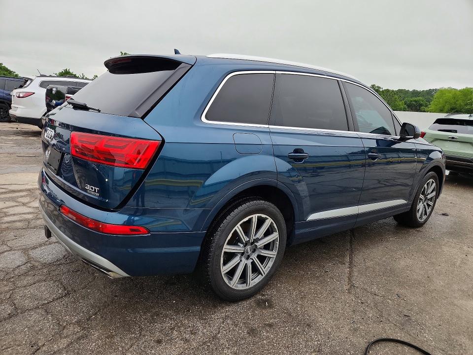 2018 Audi Q7 მანქანა იყიდება აუქციონზე, vin: WA1VAAF76JD040682, აუქციონის ნომერი: 53669306