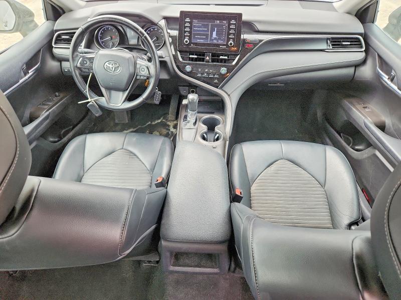 52366826 :رقم المزاد ، 4T1G11AK7MU517985 vin ، 2021 Toyota Camry مزاد بيع