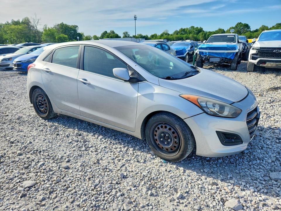 2016 Hyundai Elantra Gt მანქანა იყიდება აუქციონზე, vin: KMHD35LH3GU323898, აუქციონის ნომერი: 98569355
