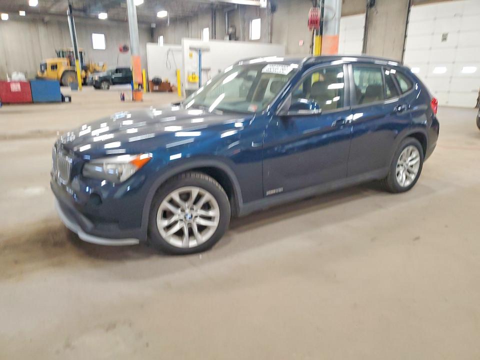 48546786 :رقم المزاد ، WBAVL1C5XFVY32237 vin ، 2015 Bmw X1 مزاد بيع