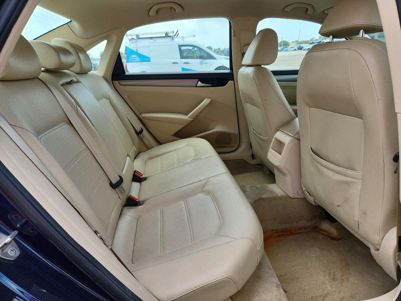 54838886 :رقم المزاد ، 1VWAS7A30FC107618 vin ، 2015 Volkswagen Passat مزاد بيع