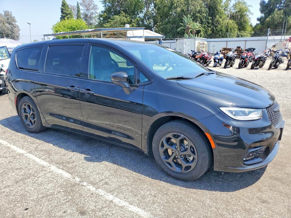 55020196 :رقم المزاد ، 2C4RC1L77PR513775 vin ، 2023 Chrysler Pacifica مزاد بيع