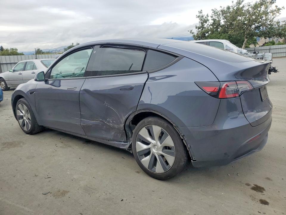 52263436 :رقم المزاد ، 7SAYGDEE2PF643958 vin ، 2023 Tesla Model Y مزاد بيع