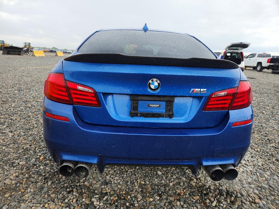 2013 Bmw M5 მანქანა იყიდება აუქციონზე, vin: WBSFV9C56DD095646, აუქციონის ნომერი: 55190086